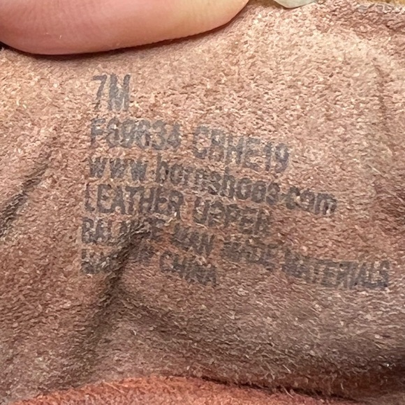 Women’s BORN genuine leather navy blue color sneakers. - Picture 7 of 17